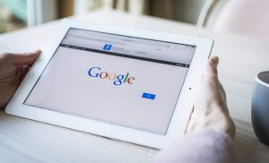 Išči pametneje: Google triki in nasveti, ki bodo spremenili način vašega iskanja